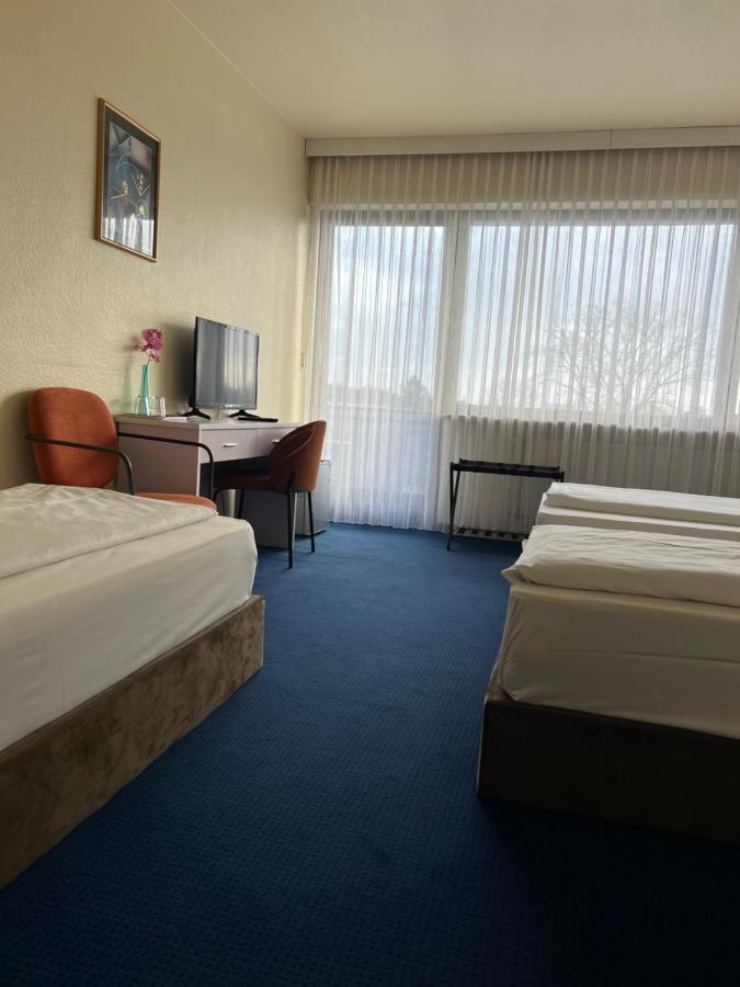 Hotel Am Flughafen Cologne Extérieur photo